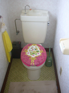 トイレリフォーム　ビフォー